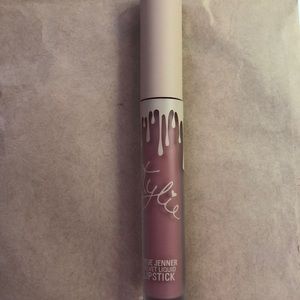 Kylie Cosmetics Velvet Lip